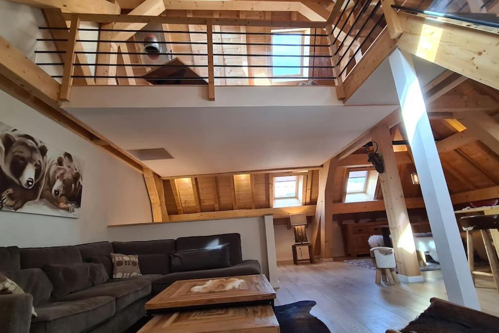 Les Du Monetier: Charming Prestige In Village Heart Apartment