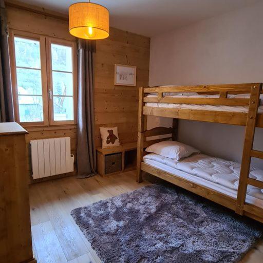 Les Du Monetier: Charming Prestige In Village Heart *