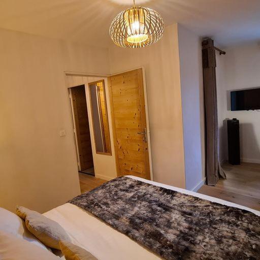 Les Du Monetier, Alliant Le Charme Et L'authenticite D'un De Prestige Au Coeur Du Village * Le Monêtier-les-Bains