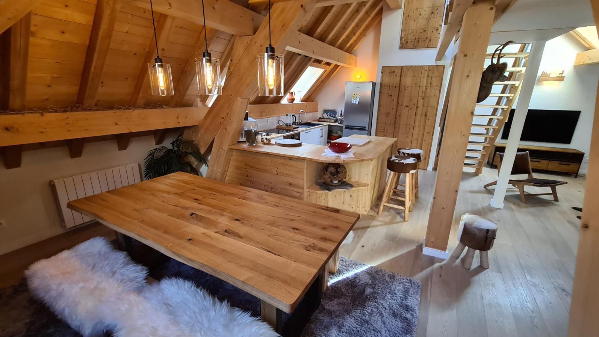 Apartment Les Du Monetier: Charming Prestige In Village Heart *